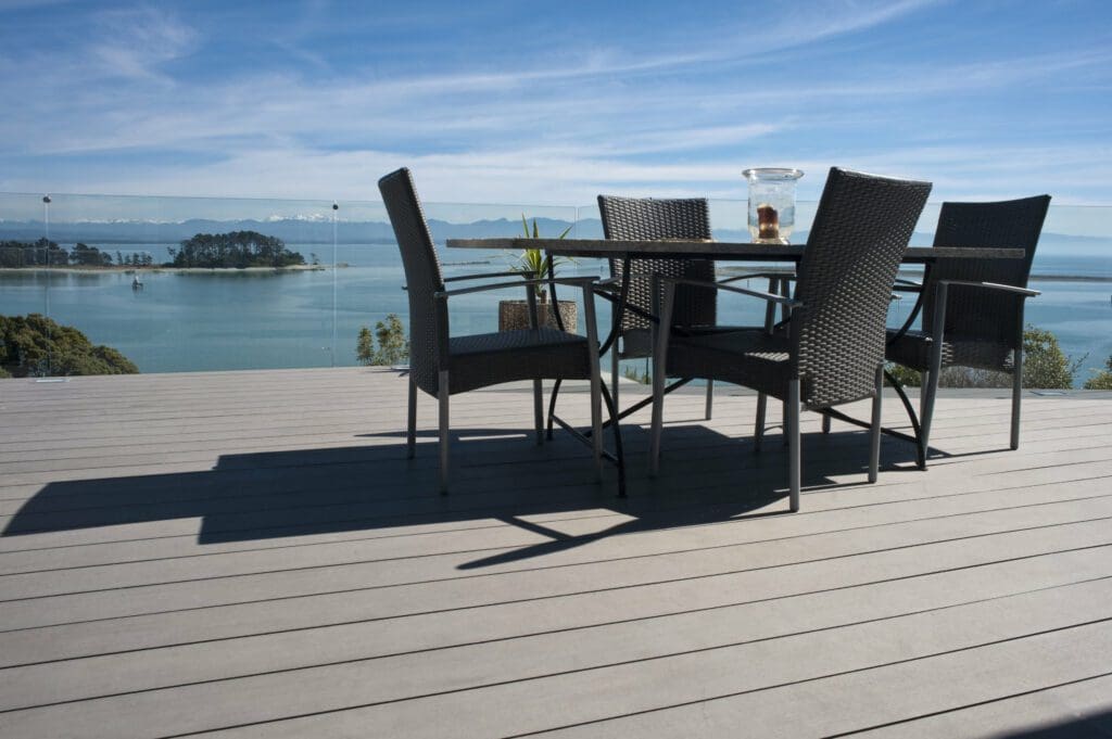 How to choose composite decking for public places - Deckorum